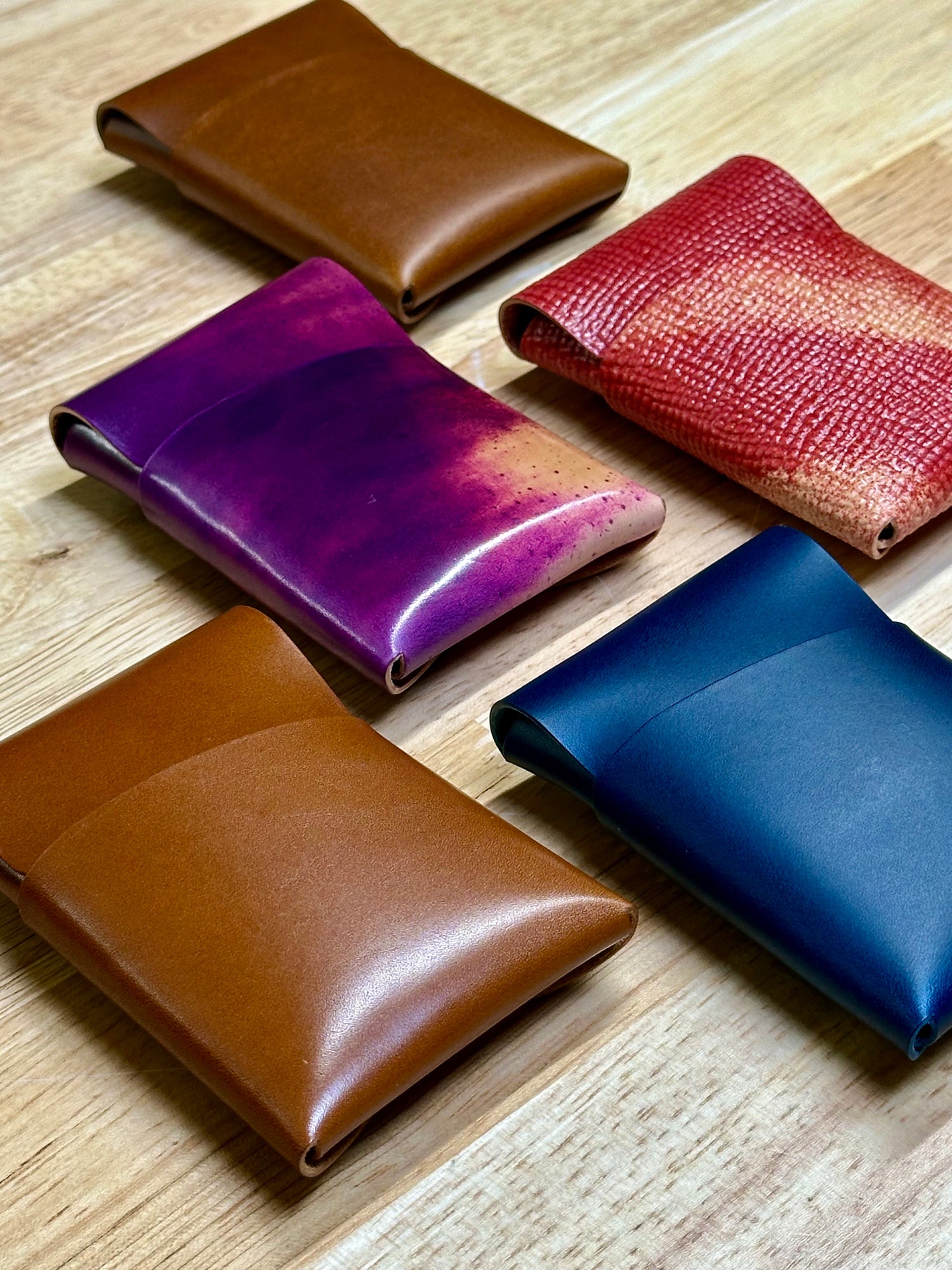 Stitchless Wallets